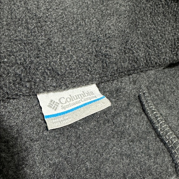 Gray Columbia Vest - Picture 4 of 4